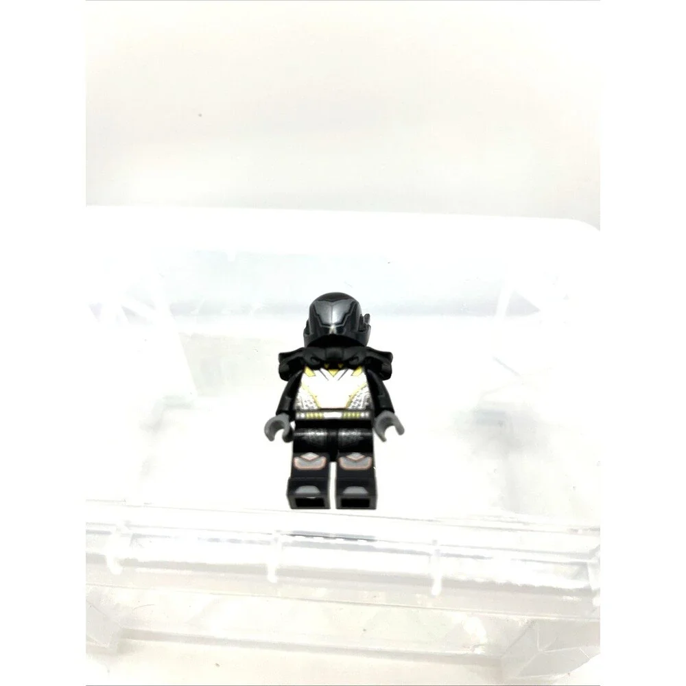 LEGO Galactic Bounty Hunter minifigure CMF Collectible Series 19 71025